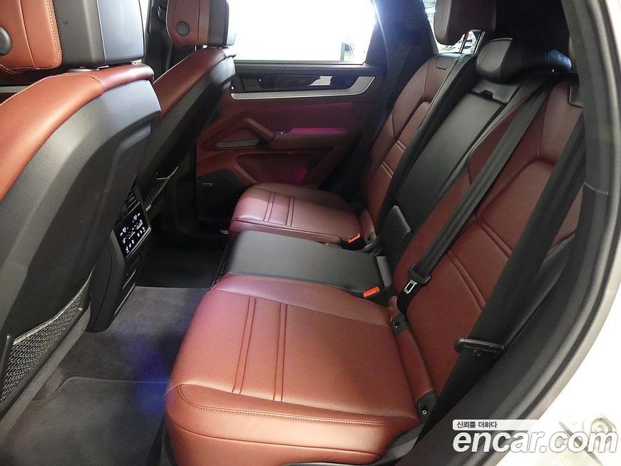 Porsche Cayenne 2024