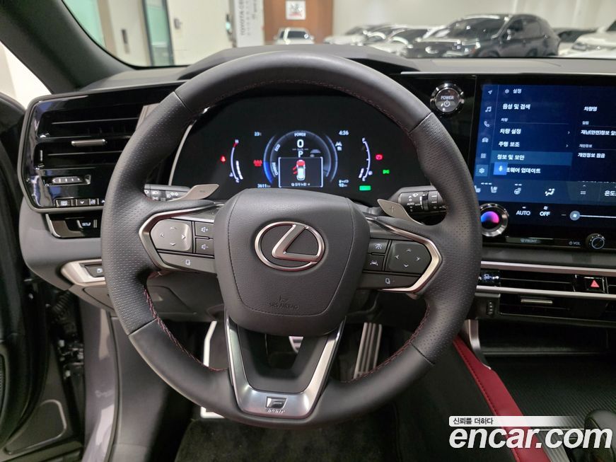 Lexus RX 2024