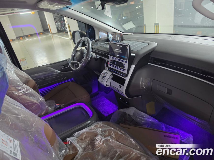 Hyundai Staria 2025
