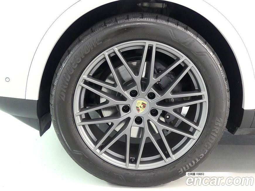 Porsche Cayenne 2024