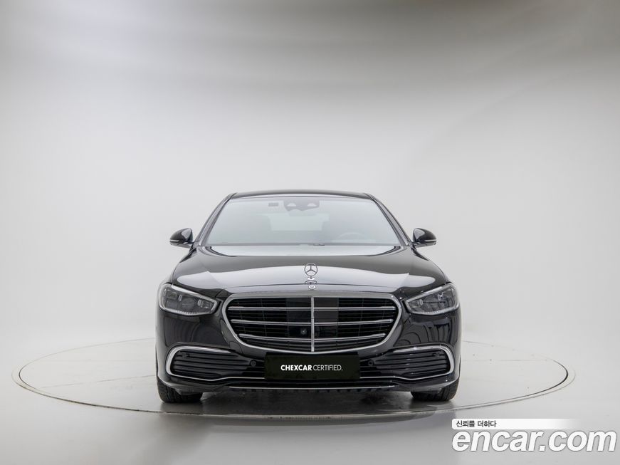 Mercedes-Benz S-Class 2025
