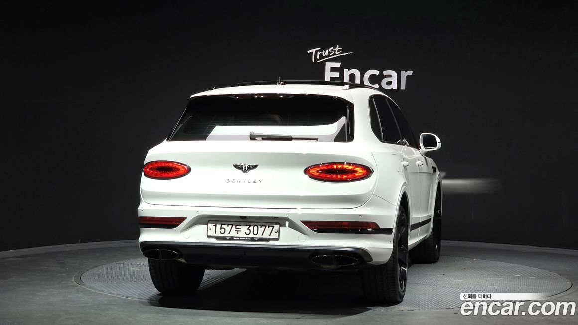 Bentley Bentayga 2023