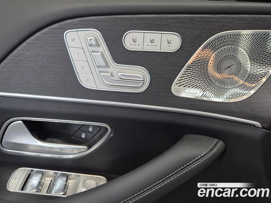 Mercedes-Benz GLE-Class 2025