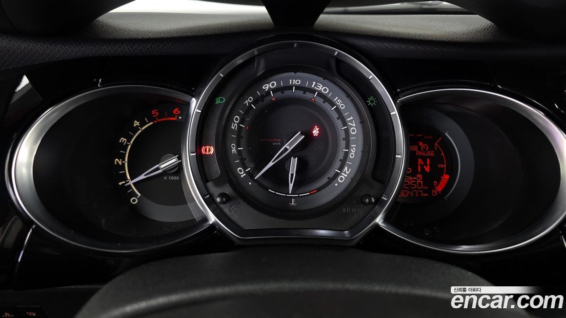 Citroen-DS DS3 2013