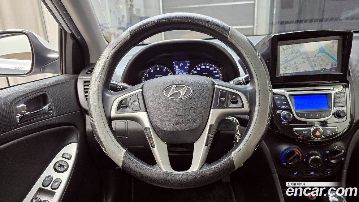 Hyundai Accent 2014