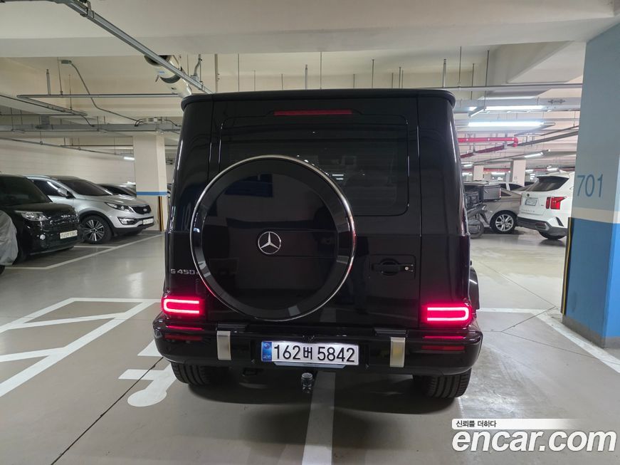 Mercedes-Benz G-Class 2025
