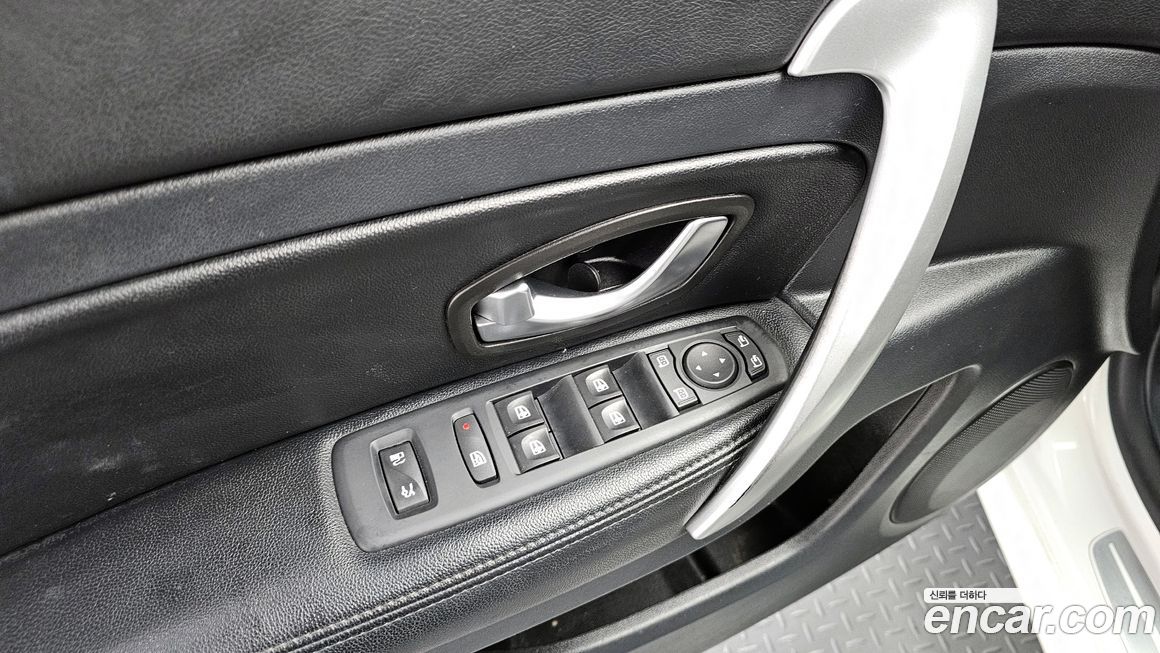 Renault-KoreaSamsung SM5  2011