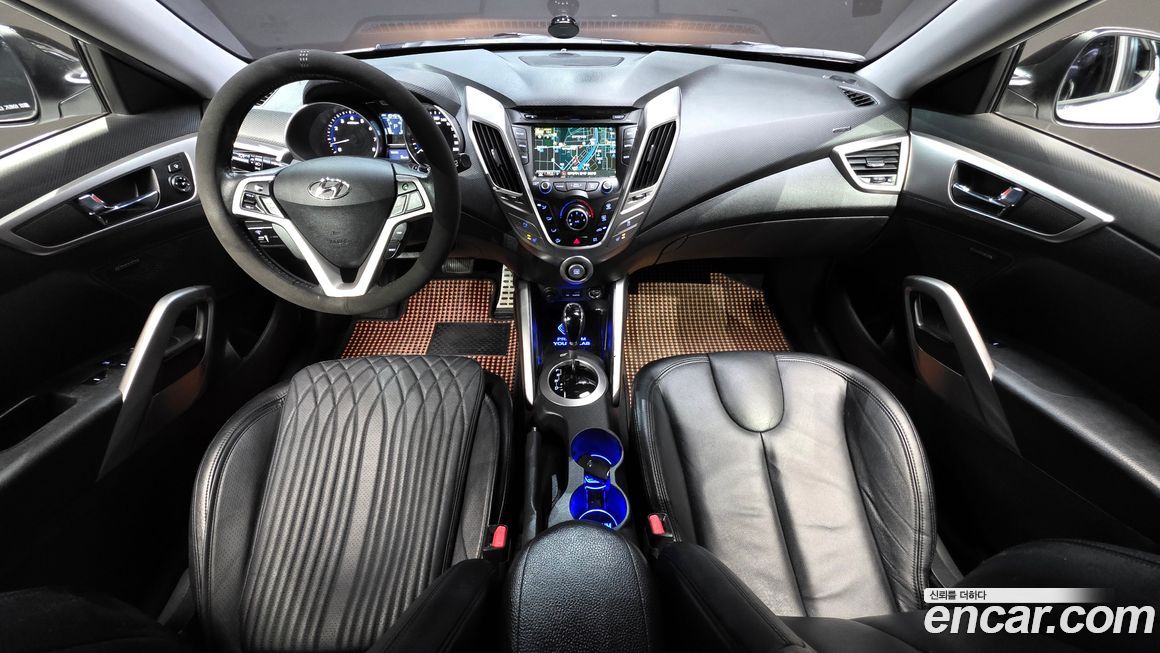 Hyundai Veloster 2012