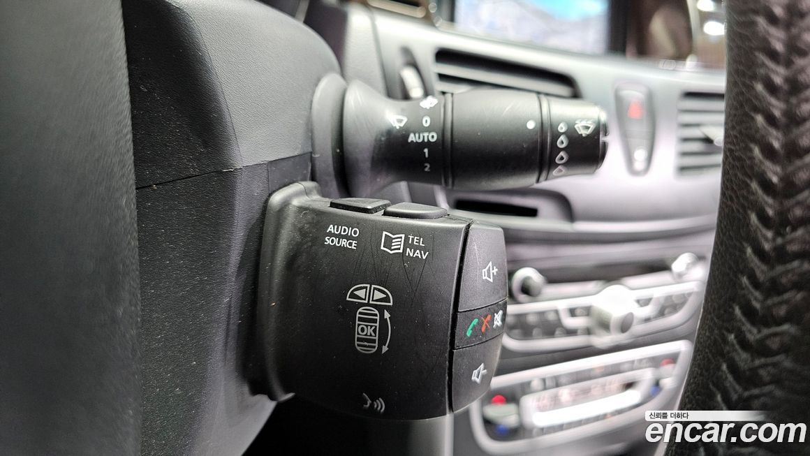 Renault-KoreaSamsung SM5  2011