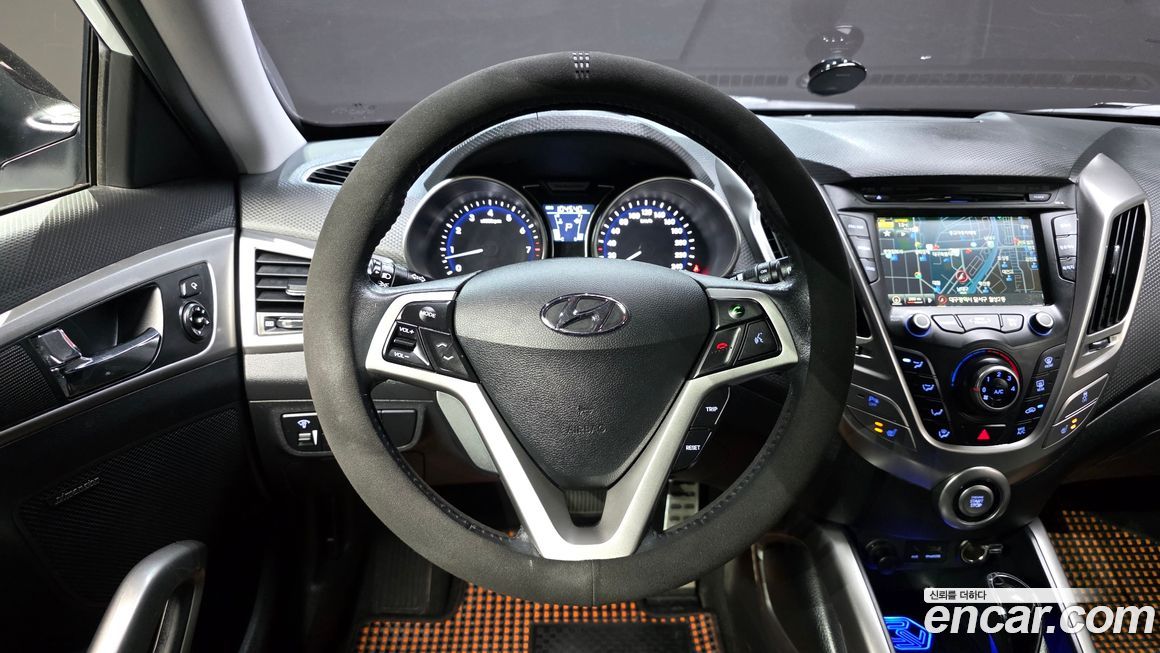 Hyundai Veloster 2012