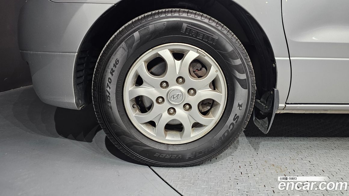 Hyundai Starex 2012