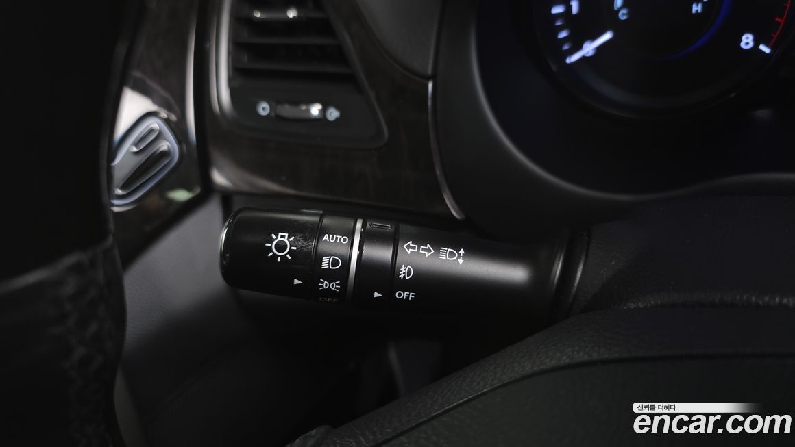 Hyundai Grandeur 2015