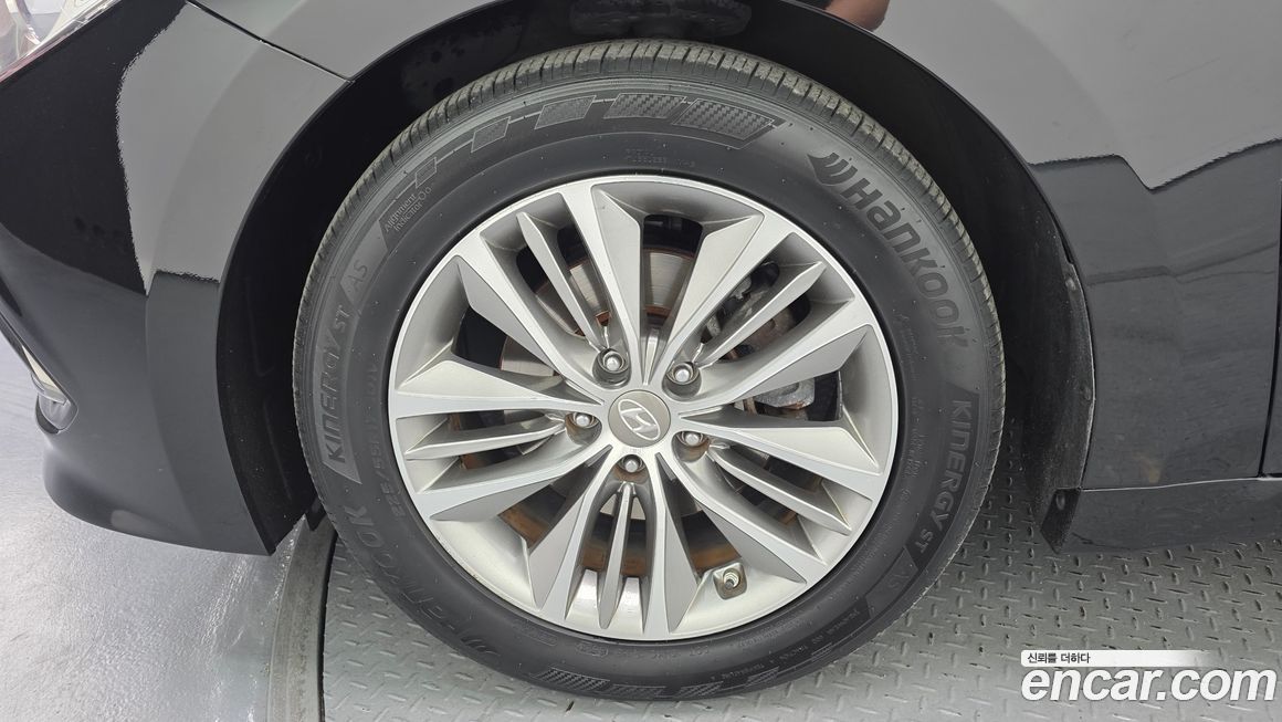 Hyundai Grandeur 2015