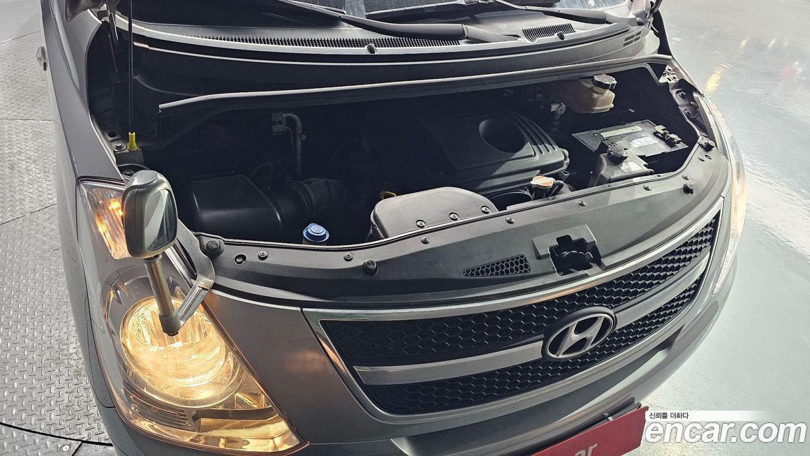 Hyundai Starex 2012