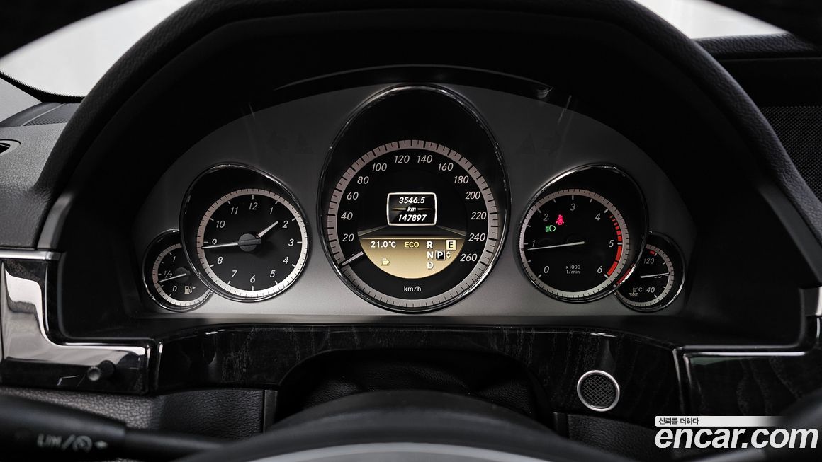 Mercedes-Benz E-Class 2012