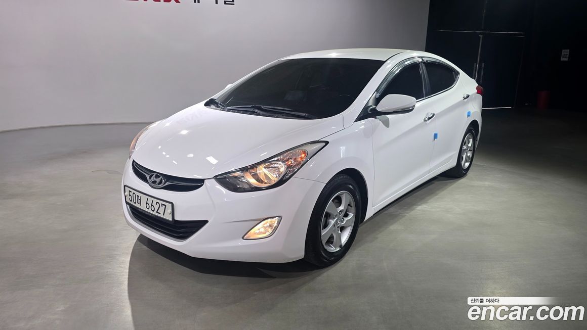 Hyundai AVANTE 2013