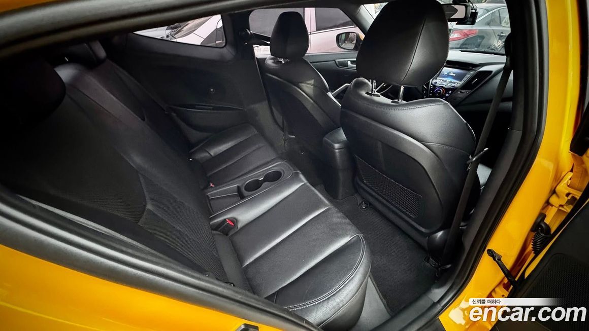 Hyundai Veloster 2013