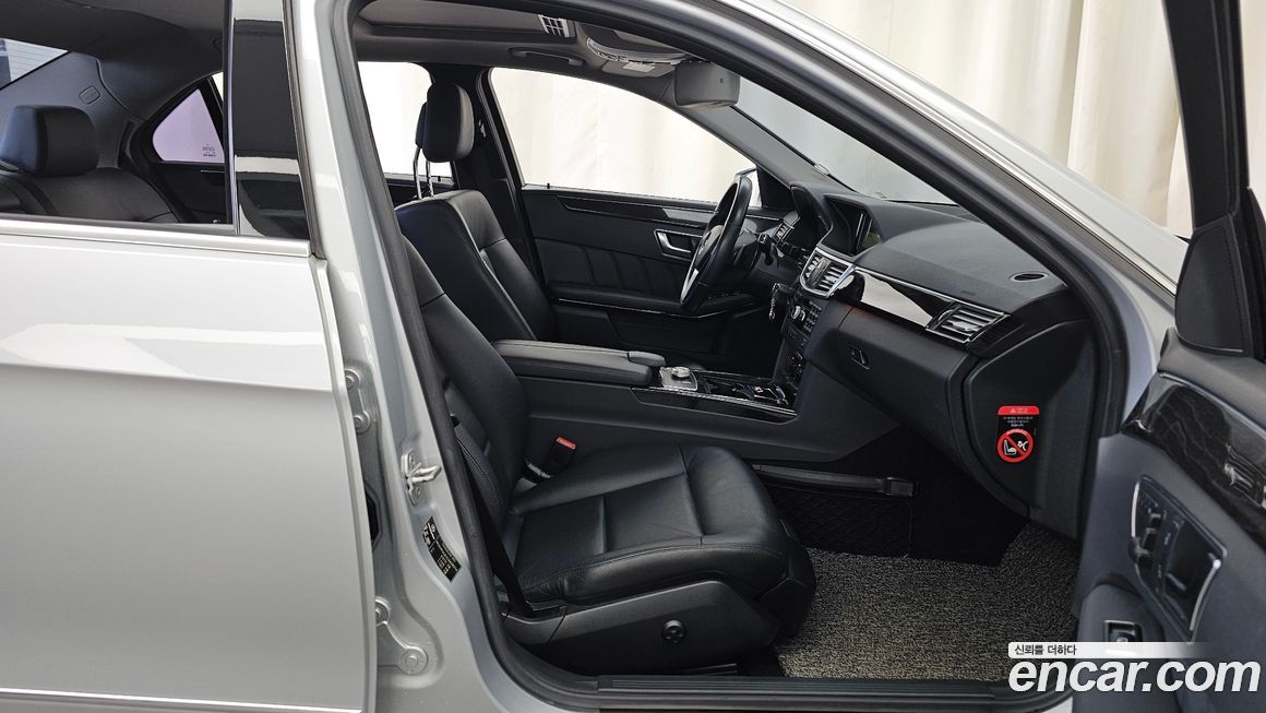 Mercedes-Benz E-Class 2012