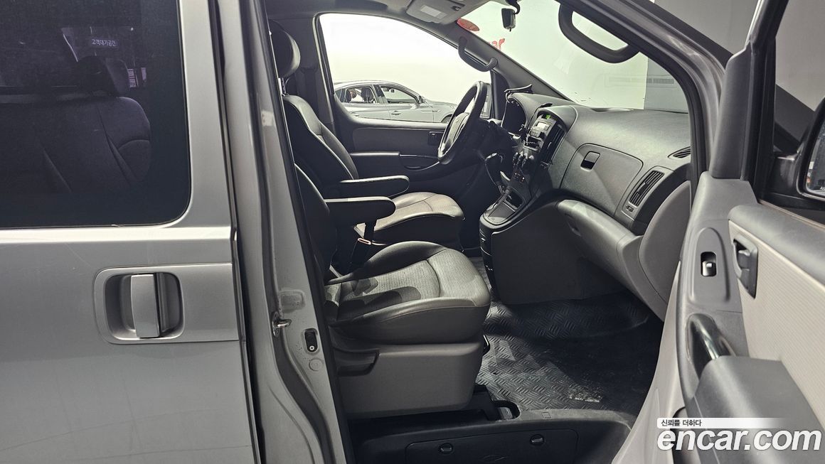 Hyundai Starex 2012