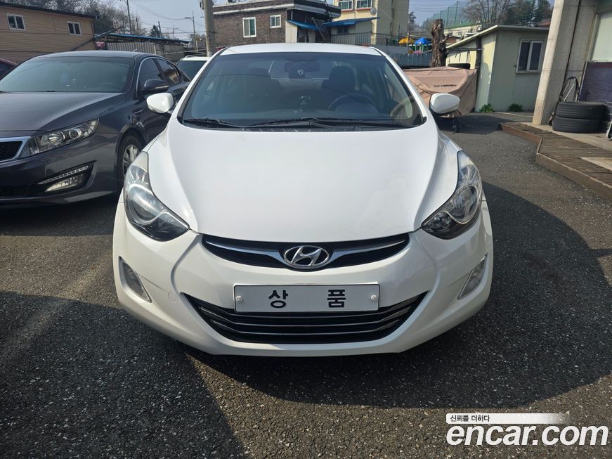 Hyundai AVANTE 2011
