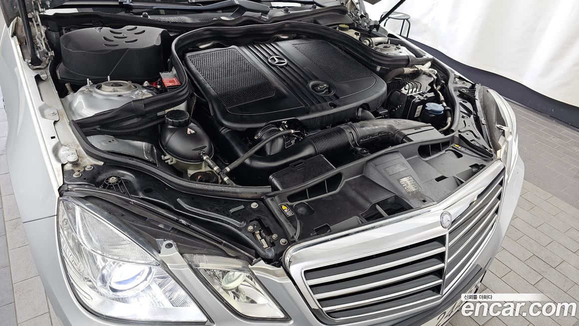 Mercedes-Benz E-Class 2012