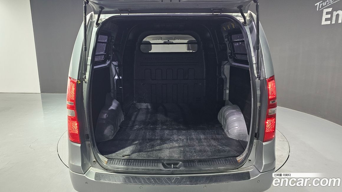 Hyundai Starex 2012