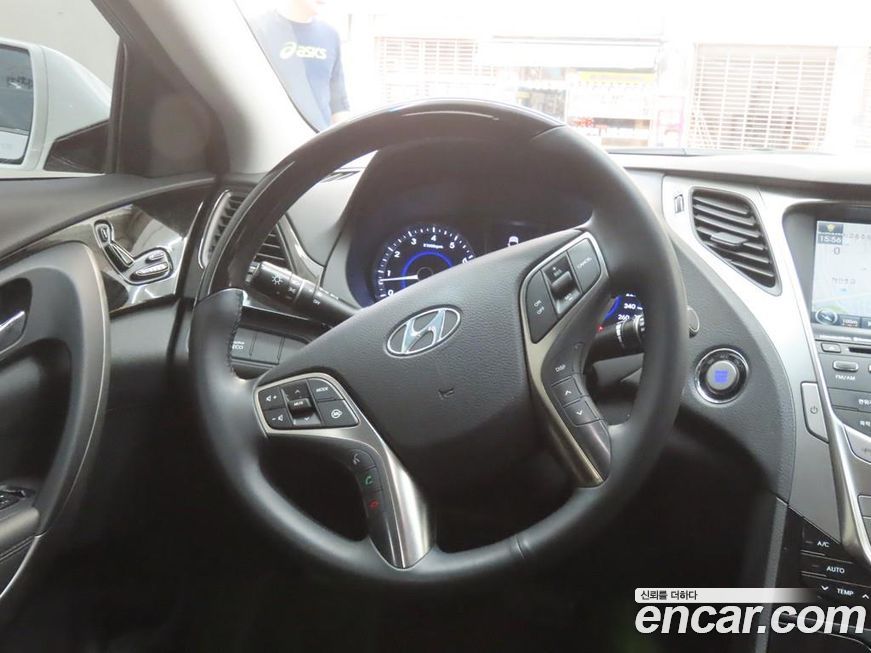 Hyundai Grandeur 2011