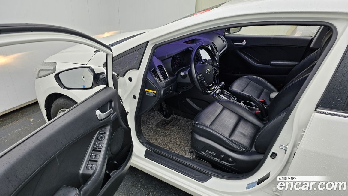 Kia K3 2016