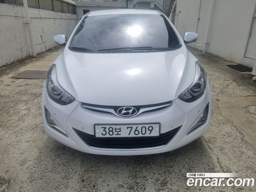 Hyundai AVANTE 2015
