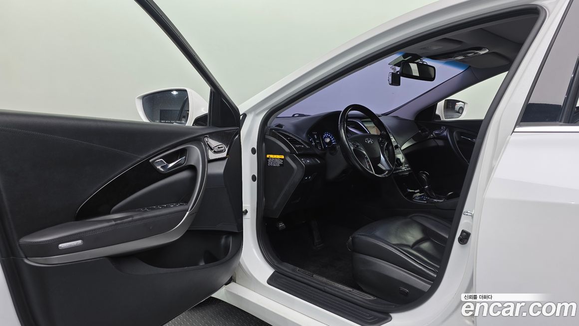 Hyundai Grandeur 2015