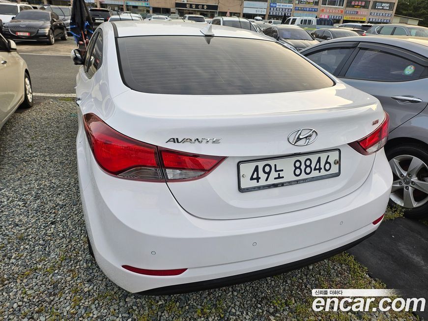 Hyundai AVANTE 2016