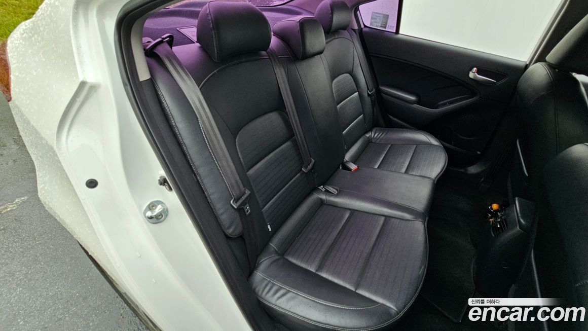 Kia K3 2016