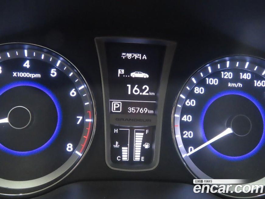 Hyundai Grandeur 2011