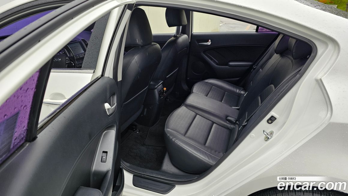 Kia K3 2016