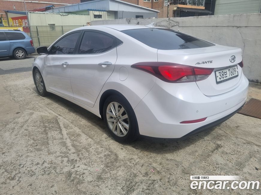 Hyundai AVANTE 2015