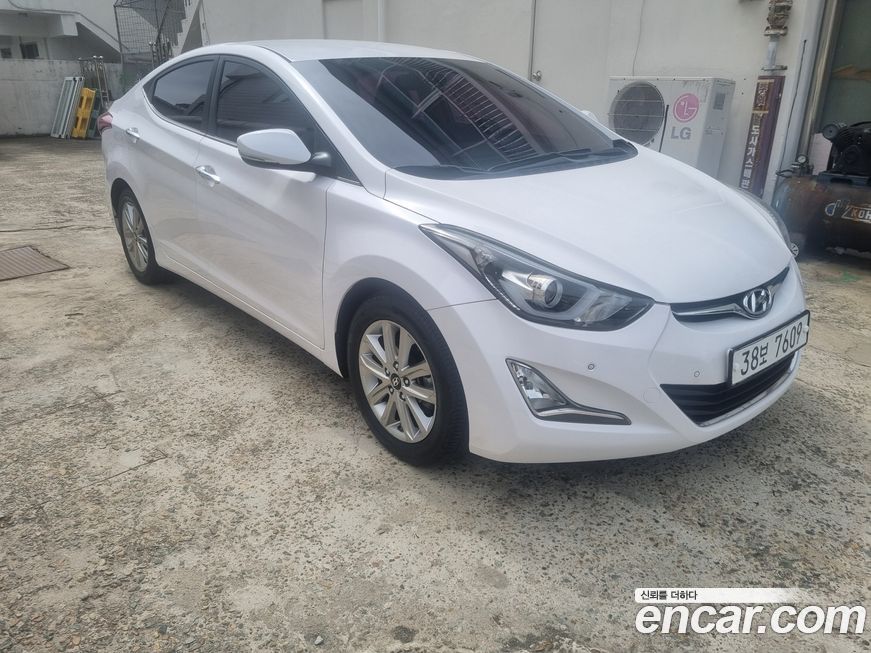 Hyundai AVANTE 2015