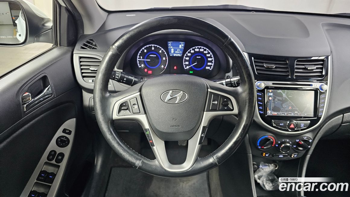 Hyundai Accent 2014