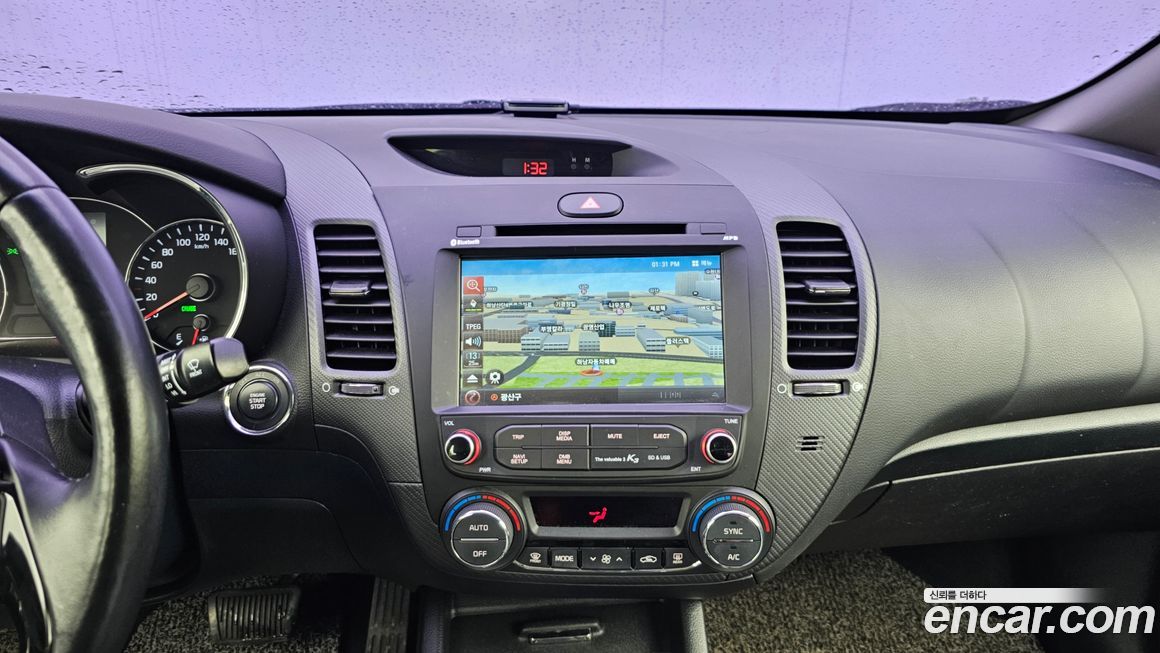 Kia K3 2016