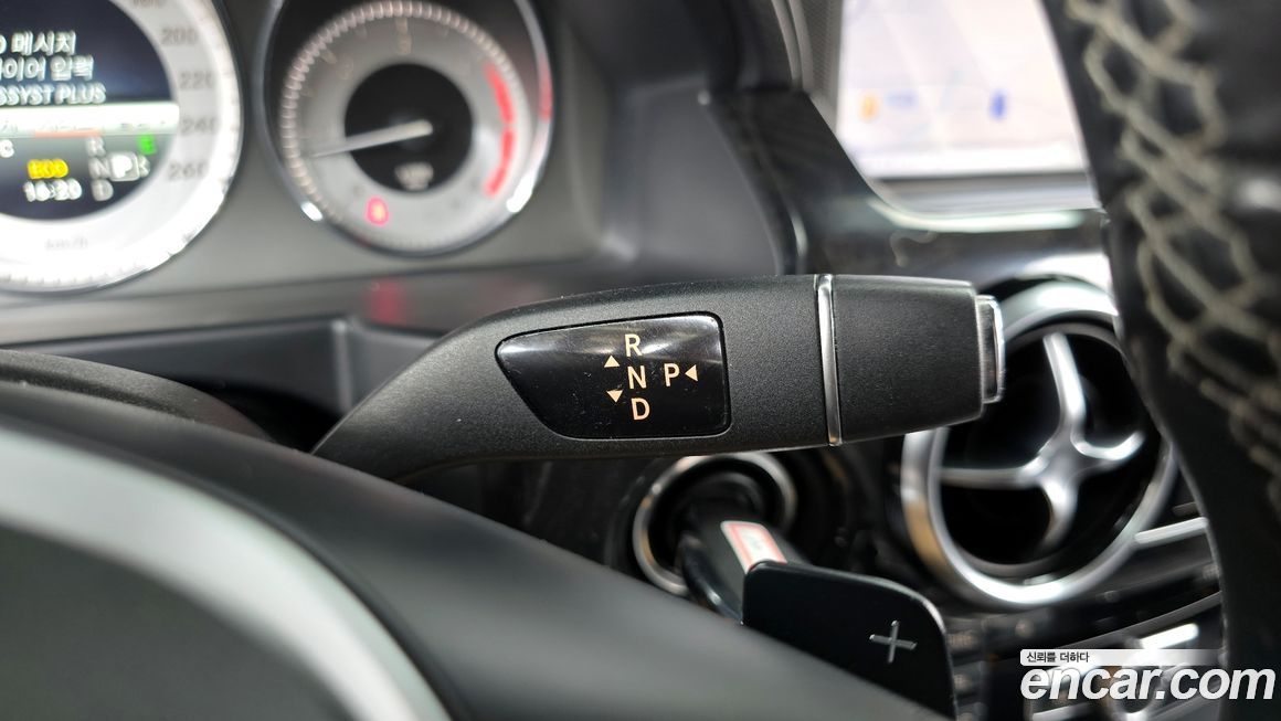 Mercedes-Benz GLK-Class 2015