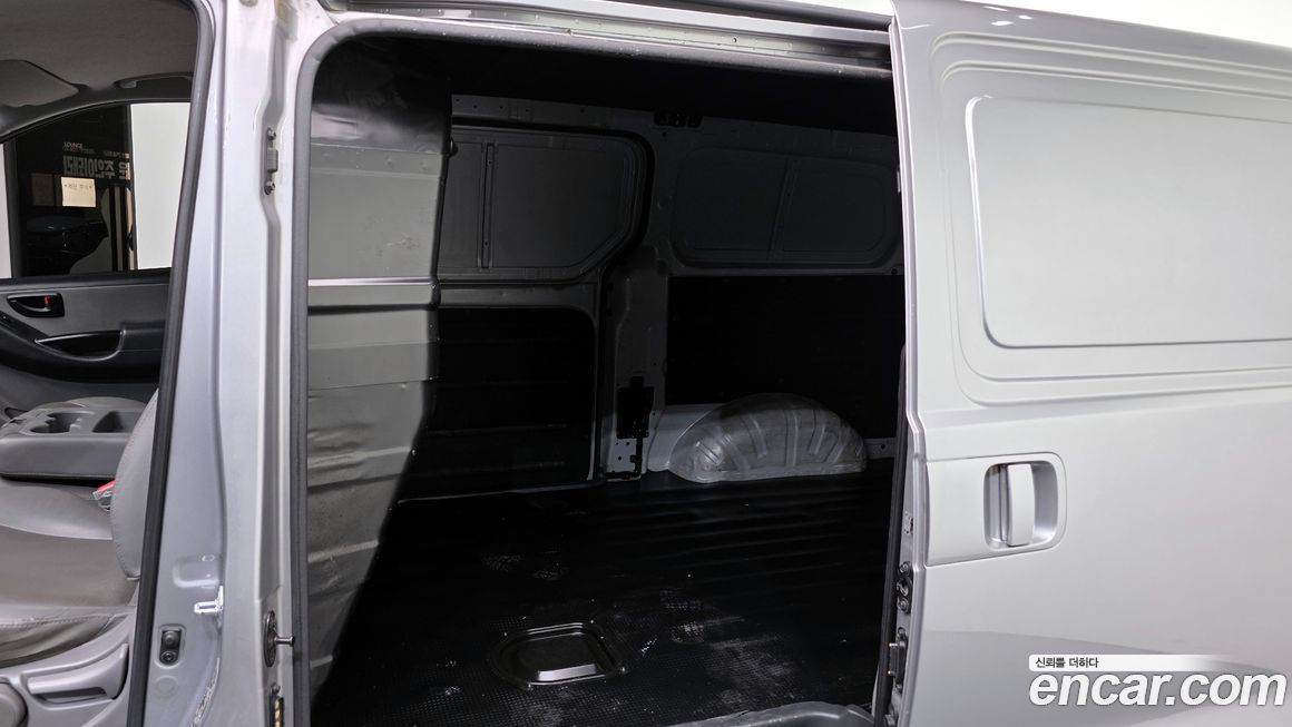 Hyundai Starex 2012