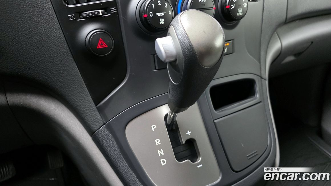 Hyundai Starex 2012