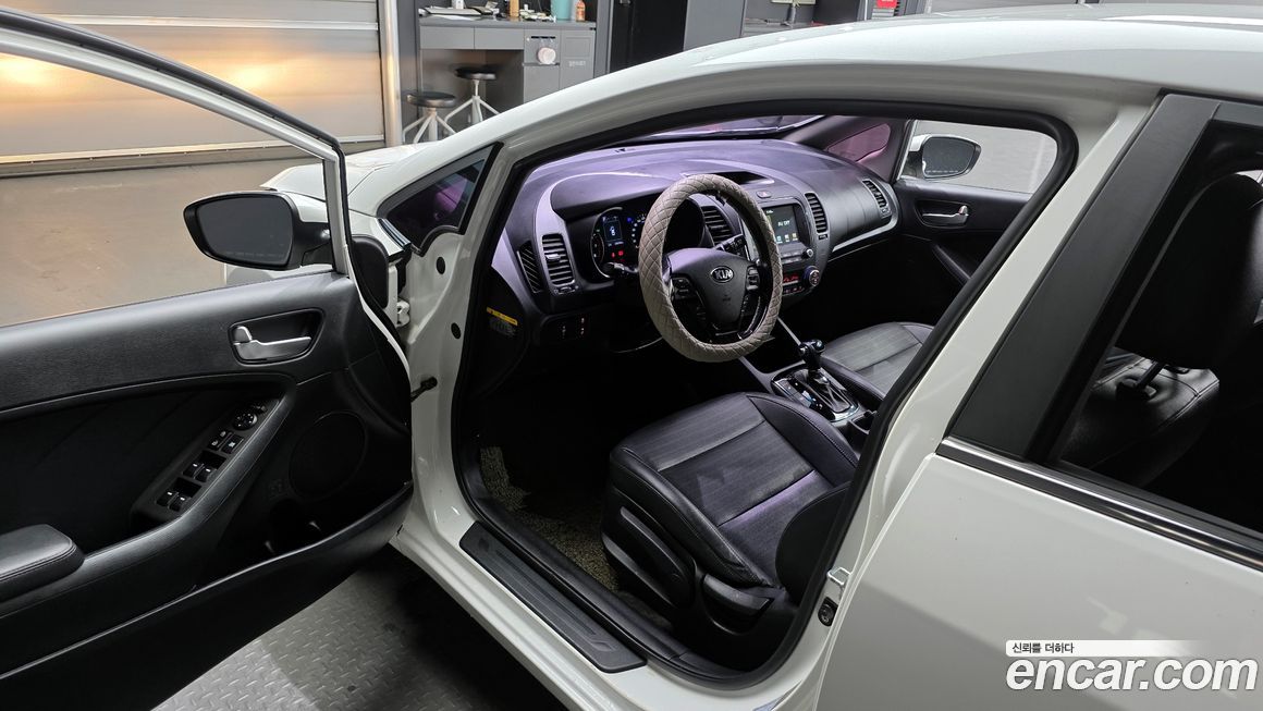 Kia K3 2016