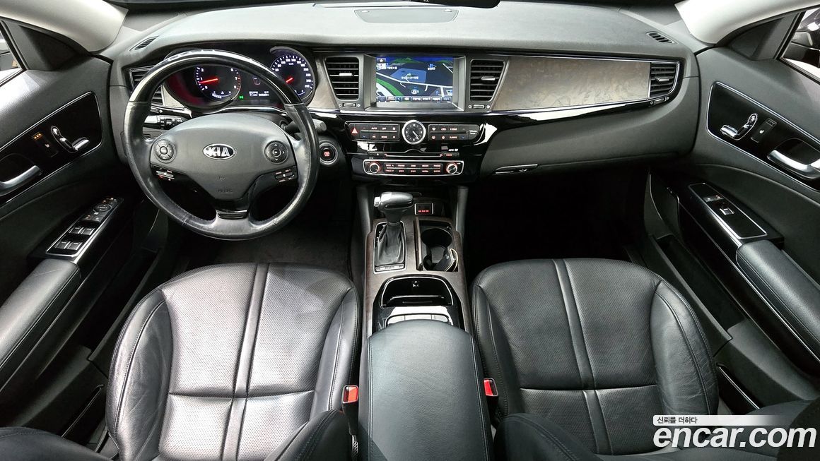 Kia K9 2013