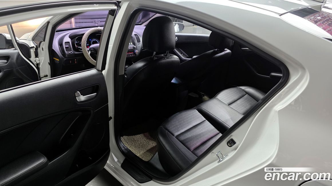 Kia K3 2016