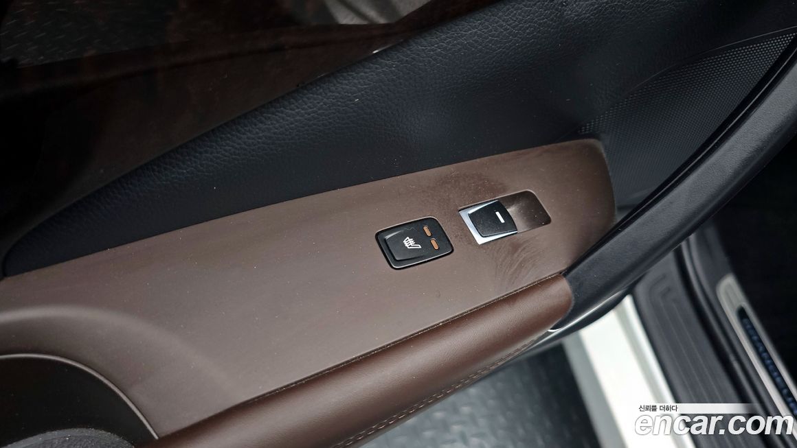 Hyundai Grandeur 2016