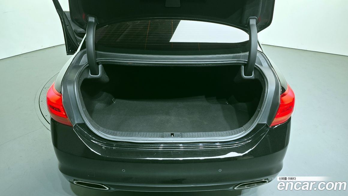 Kia K9 2013