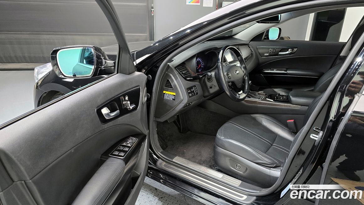 Kia K9 2013