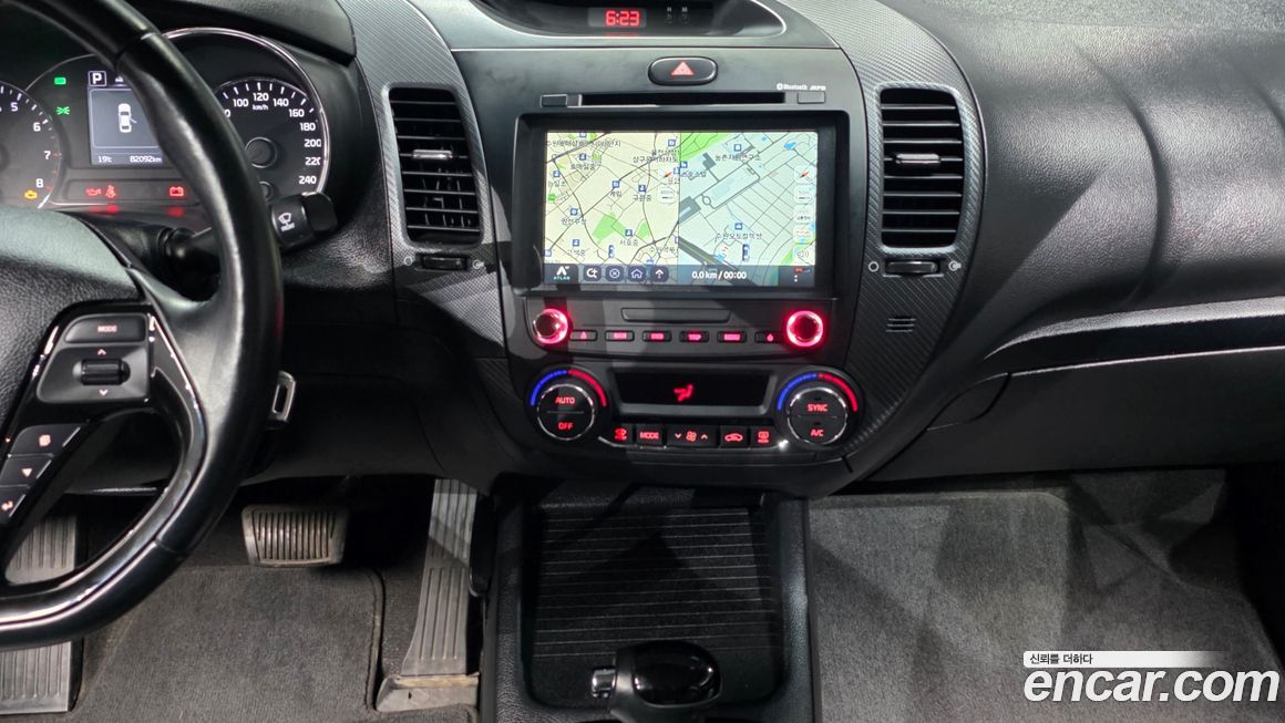 Kia K3 2016
