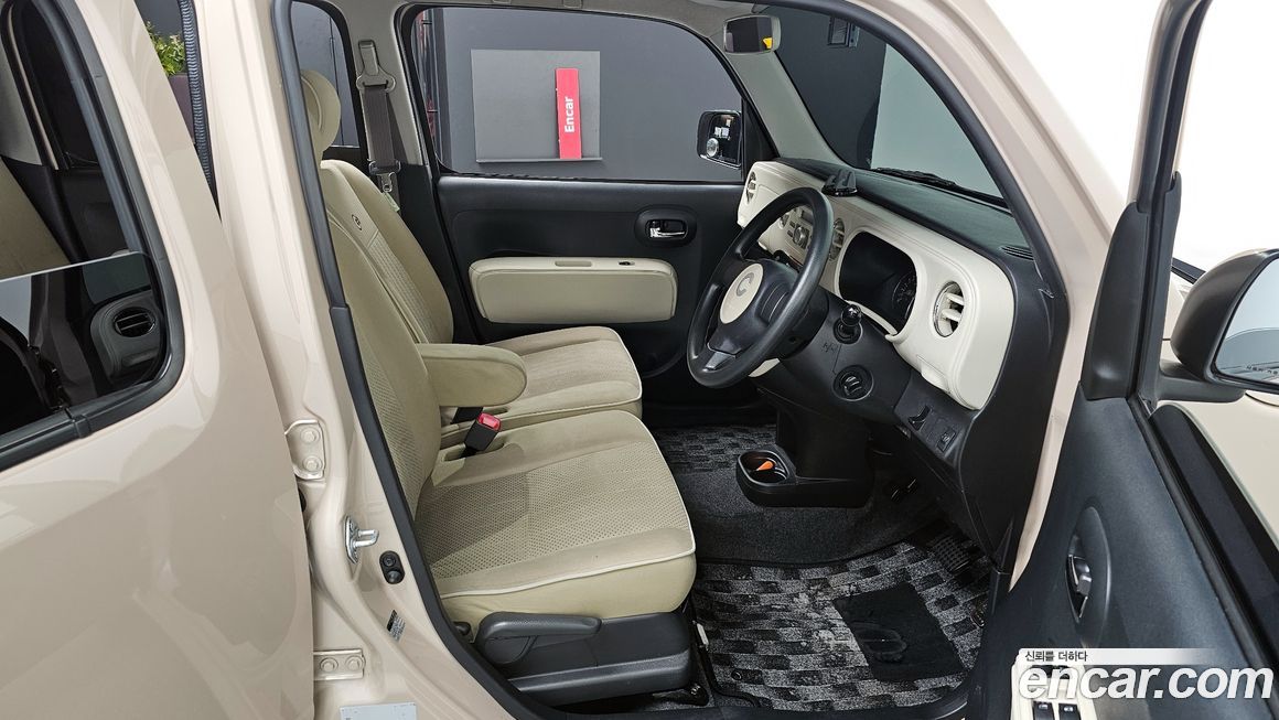 Daihatsu Mira 2011