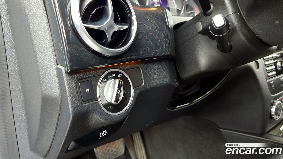 Mercedes-Benz GLK-Class 2015